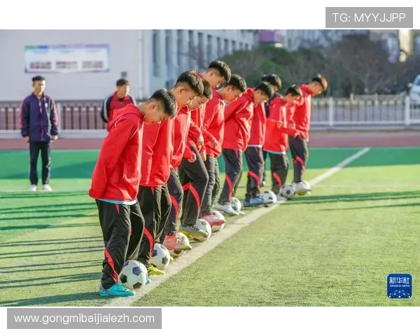 真人足球在线助你轻松掌握足球技巧，提升实战水平享受足球运动的乐趣